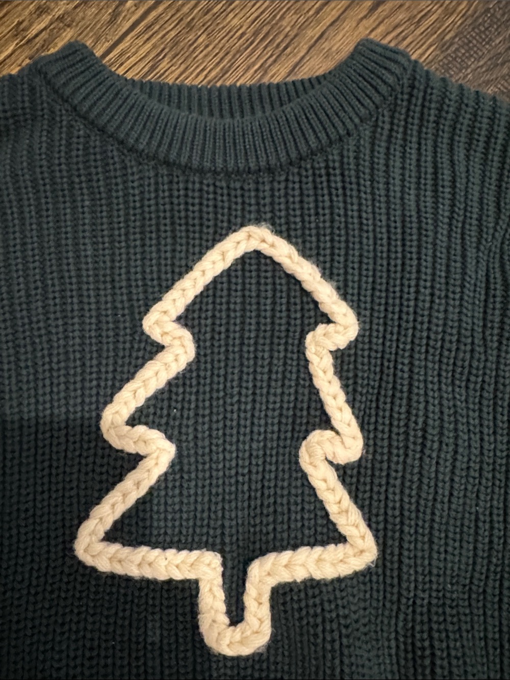 Tree sweater - Picture 3 of 4